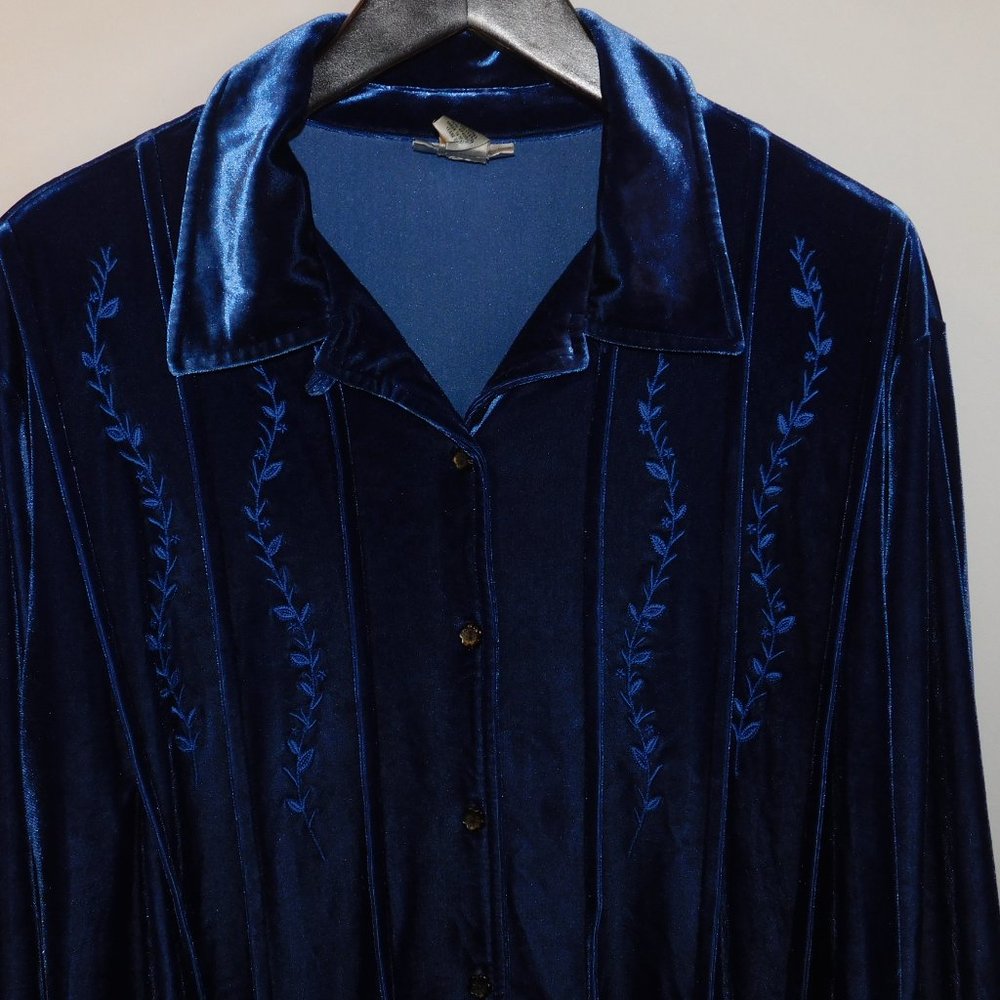Freeport Studio Button Up Velour Top Size 2x - image 2